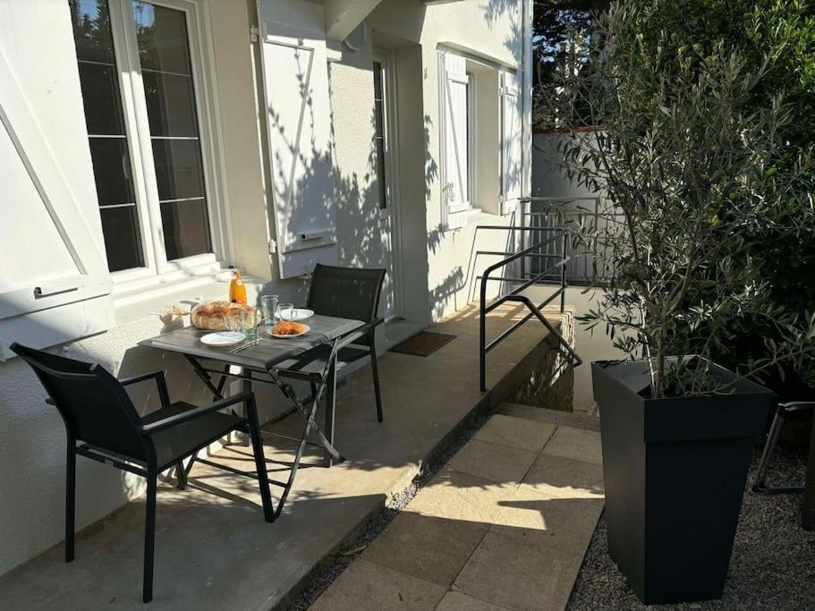 L'Hirondelle, Studio Renove Au Coeur D'Arago Les Sables-dʼOlonne Extérieur photo